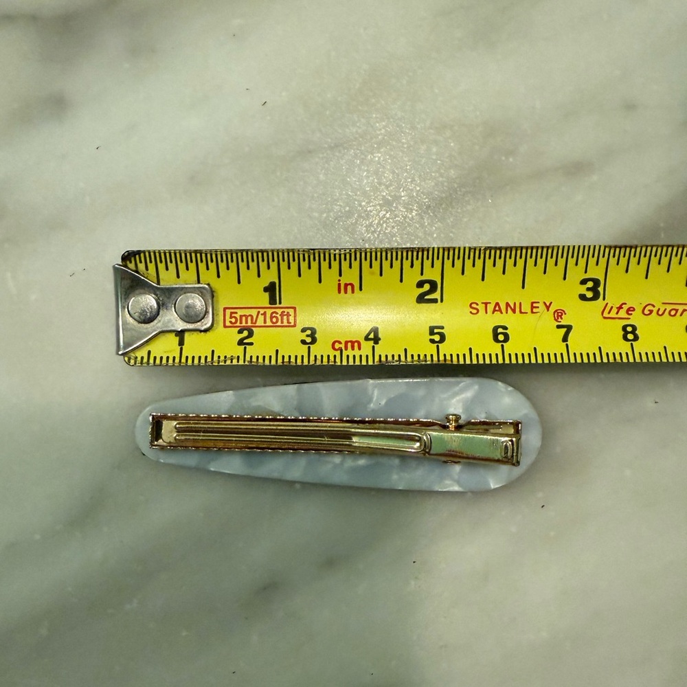 GG Barrette - Picture 5 of 5